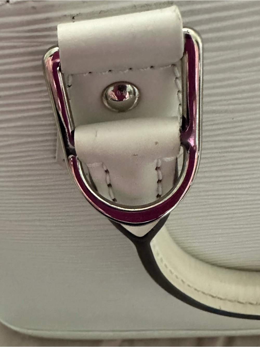 Louis Vuitton White Alma MM Top-Handle Bag with Silver Hardware - Picture 5 of 11